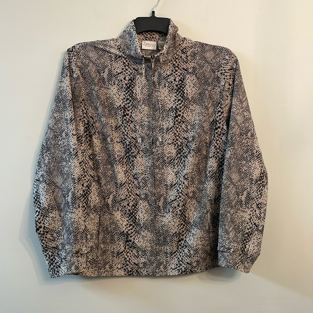 CHICO’s Zenergy Full Zip Top/Blouse